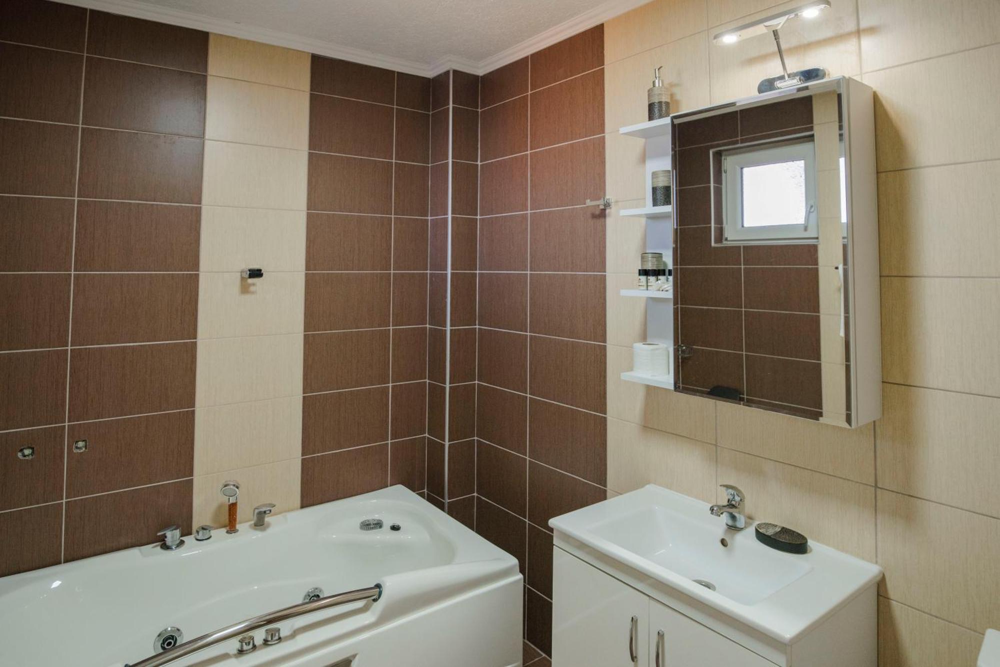 Hotel Kiko Битоля Екстериор снимка