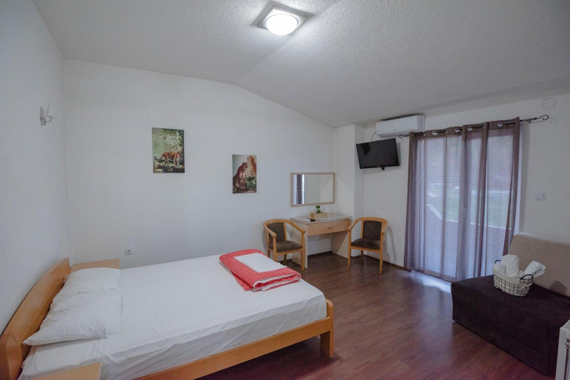 Hotel Kiko Битоля Екстериор снимка