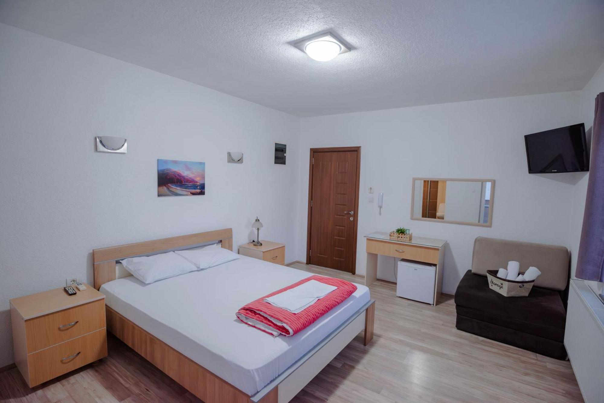 Hotel Kiko Битоля Екстериор снимка