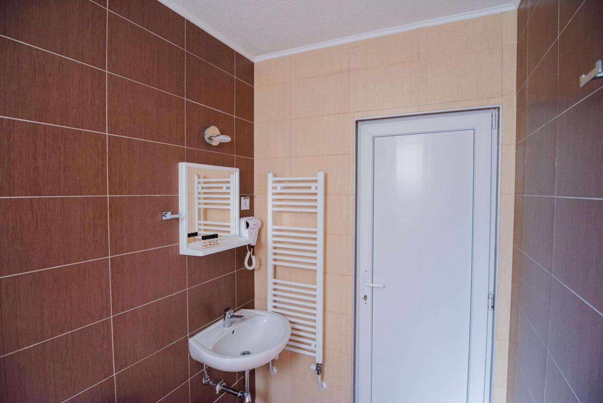 Hotel Kiko Битоля Екстериор снимка